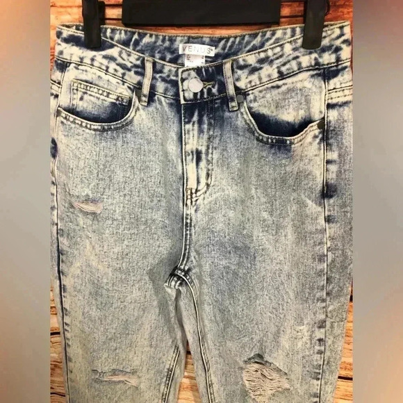 Venus Stone Washed Jeans - Picture 5 of 16